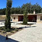 La Casa Rosa بيت للعطل *