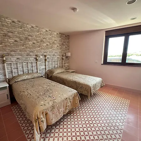La Casa Rosa Burgo