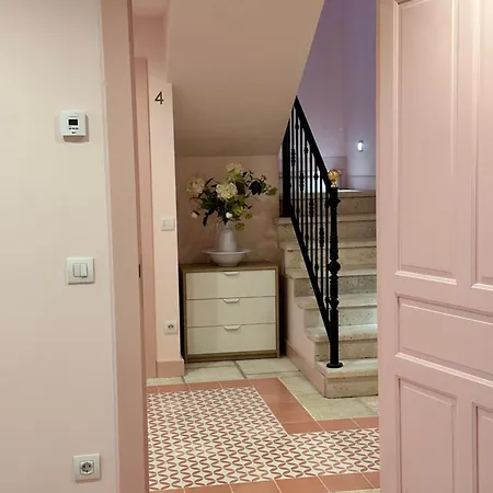 La Casa Rosa * Burgo