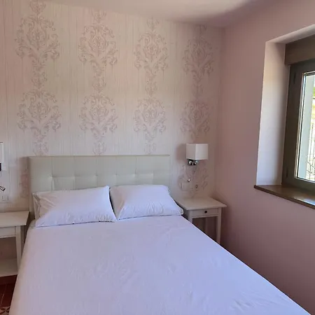 La Casa Rosa Burgo